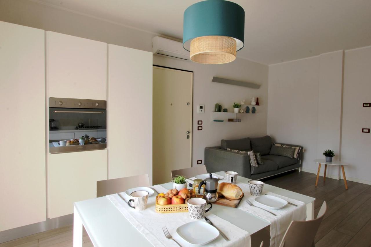 Apartamento La Casa Di Cele Desenzano del Garda Exterior foto