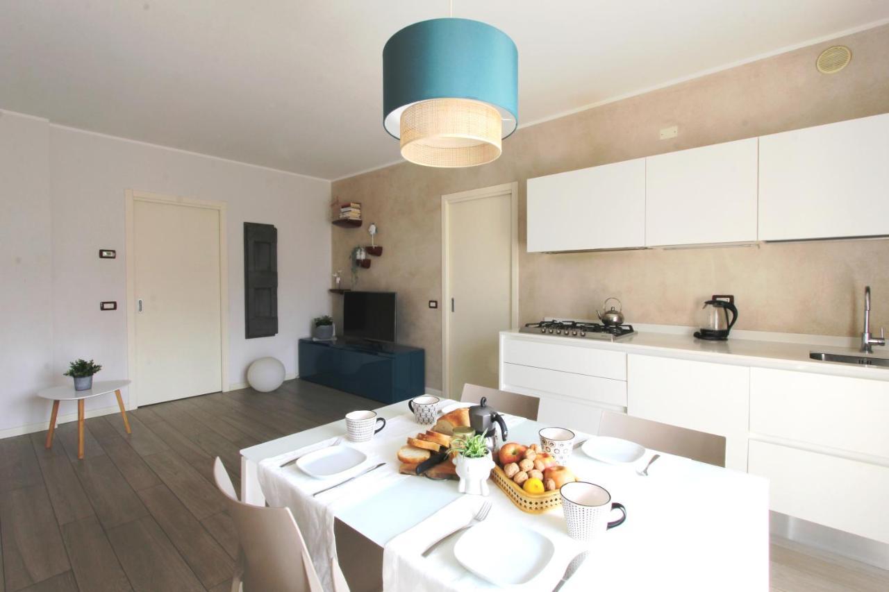 Apartamento La Casa Di Cele Desenzano del Garda Exterior foto